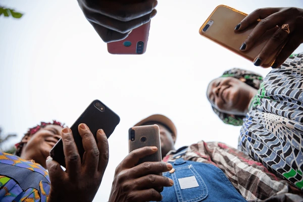 StarPhones Kenya affordable phones Nairobi Lipa Mdogo Mdogo
